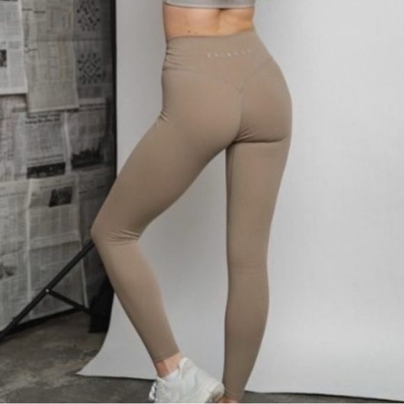 Vitality “The Cloud Pant” - Picture 2 of 7